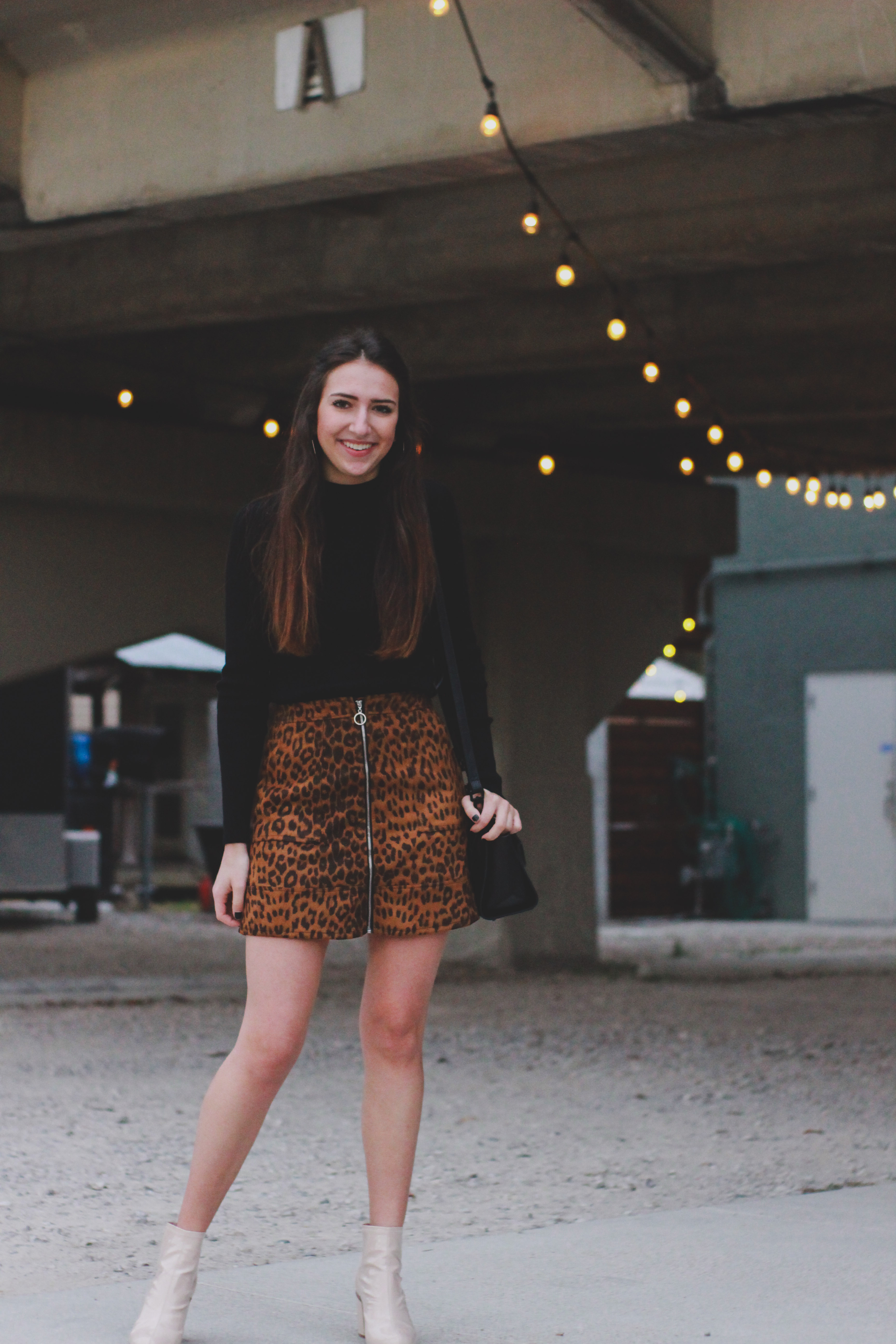 LEOPARD PRINT SKIRT & BLACK TURTLENECK